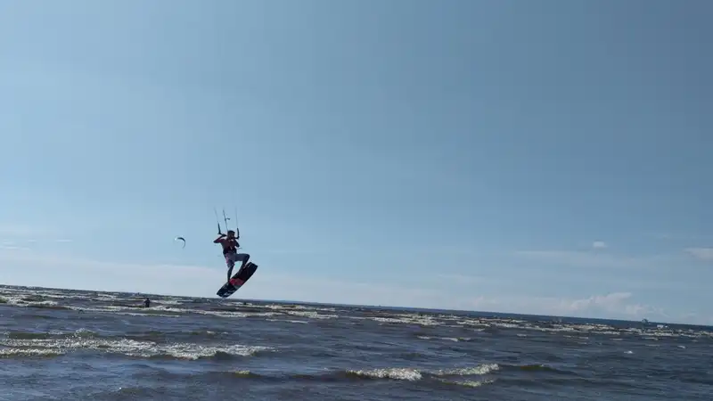 summer/kite/PXL_20210627_134124175.jpg